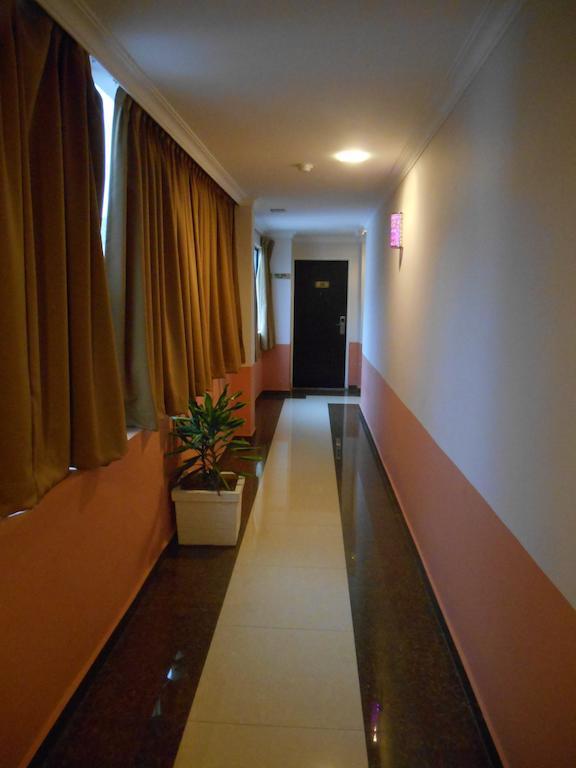 Sai Villa Hotel Near Klia & Klia2 Nilai Exterior foto