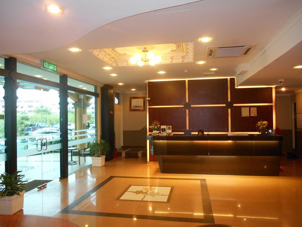 Sai Villa Hotel Near Klia & Klia2 Nilai Exterior foto